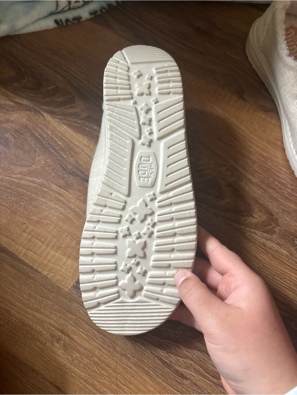 Hey Dude Women's Beige Cream Slip-On Slippers - Picture 4 of 4